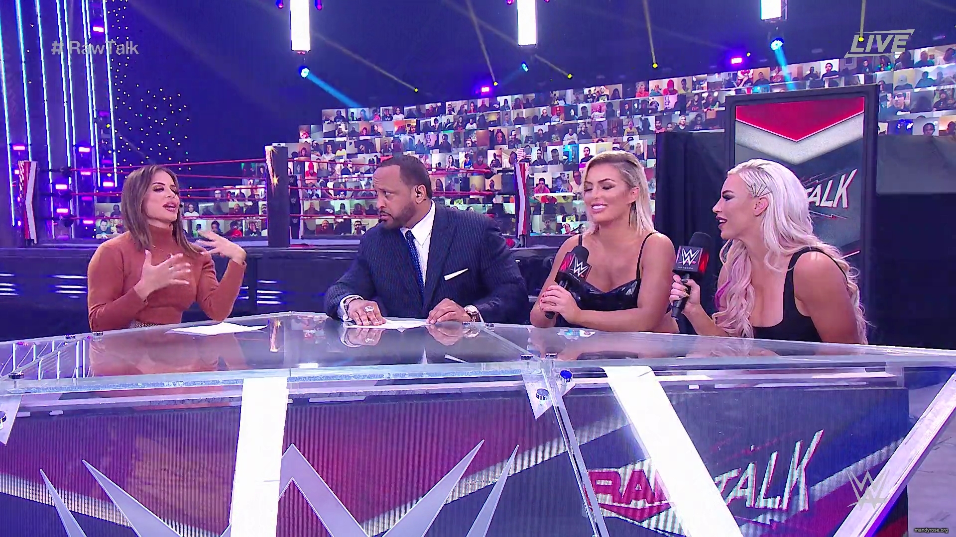 WWE_Raw_Talk_2020_12_14_1080p_WEB_h264-HEEL_mp40268.jpg