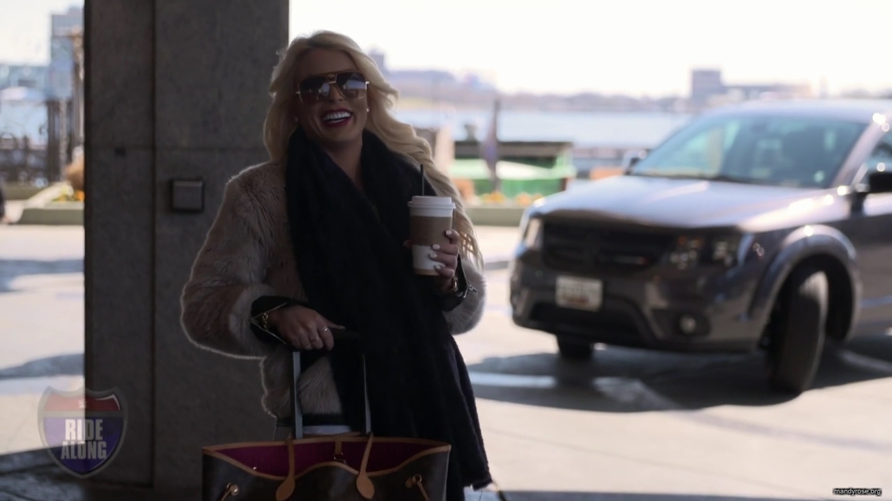 WWE_Ride_Along_S05E02_Love_and_Smoke_720p_Hi_WEB_h264-HEEL_mp40105.jpg
