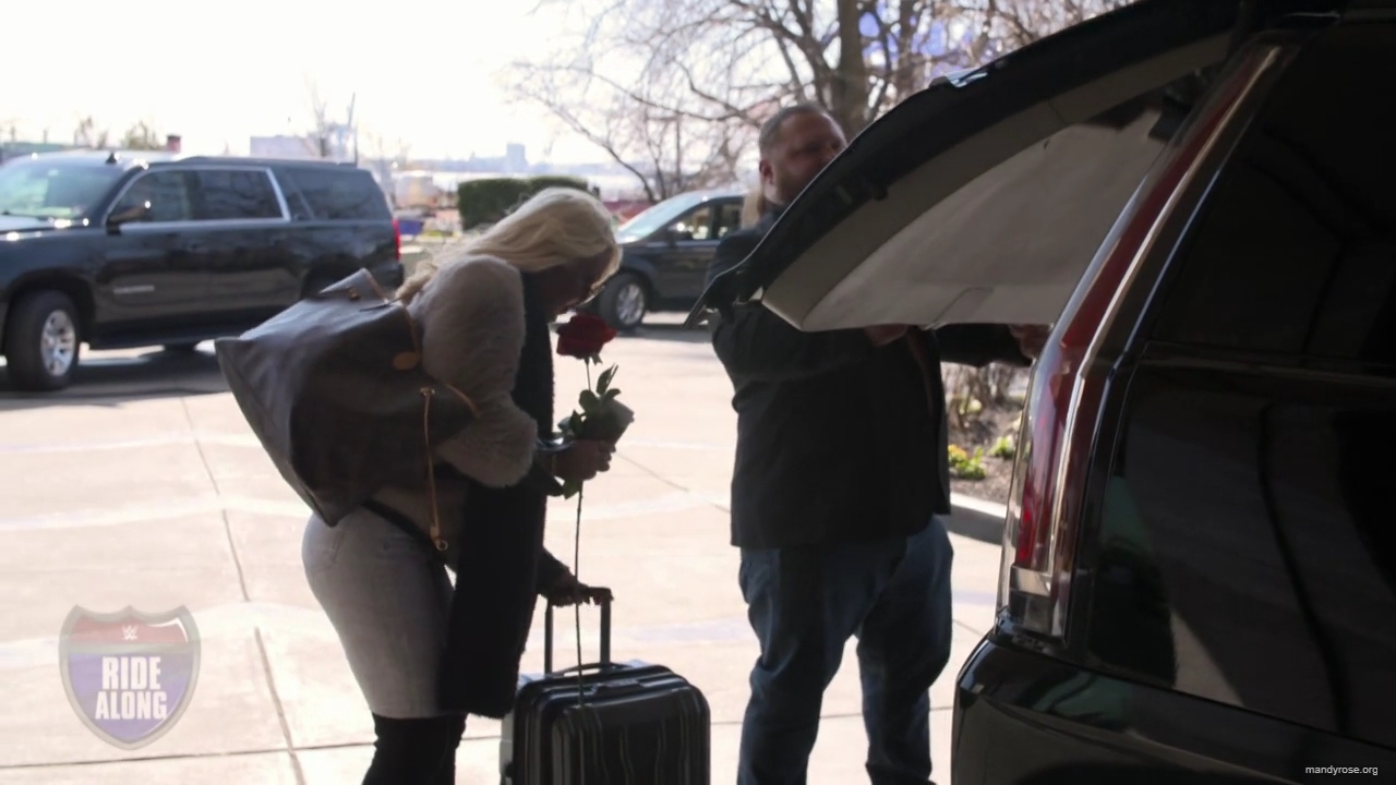 WWE_Ride_Along_S05E02_Love_and_Smoke_720p_Hi_WEB_h264-HEEL_mp40127.jpg