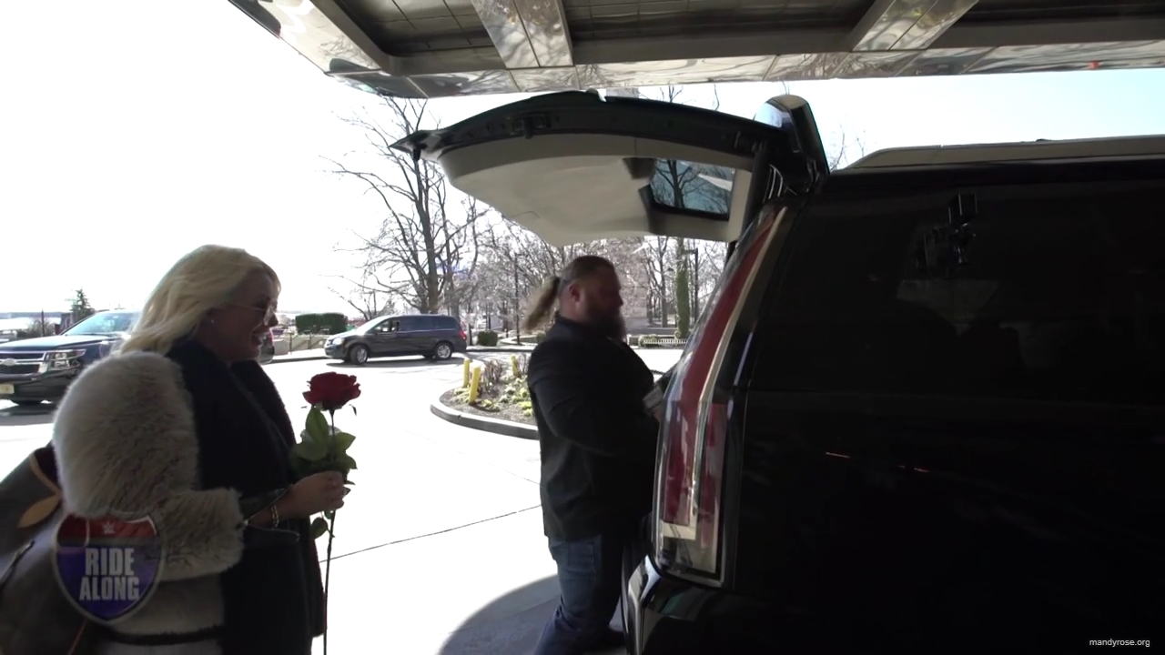 WWE_Ride_Along_S05E02_Love_and_Smoke_720p_Hi_WEB_h264-HEEL_mp40131.jpg