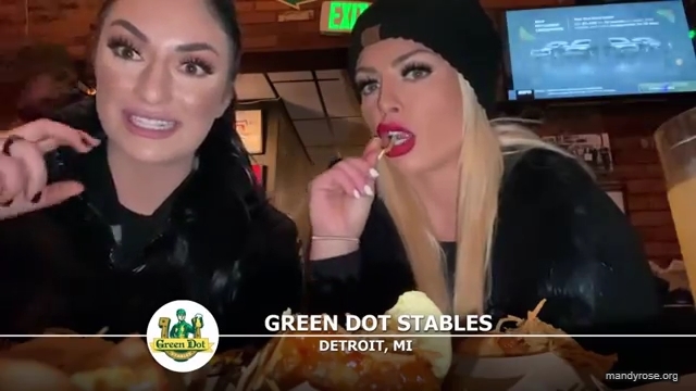 WWE_SMACKDOWN_DETROIT___Whose_side_are_you_on_2121_Mandy_Rose_Sonya_Deville_mp42337.jpg