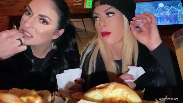 WWE_SMACKDOWN_DETROIT___Whose_side_are_you_on_2121_Mandy_Rose_Sonya_Deville_mp42416.jpg