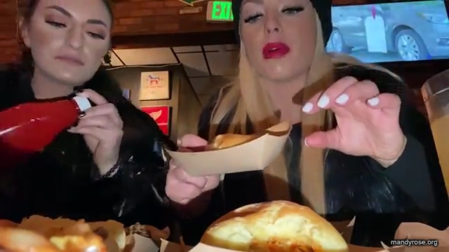 WWE_SMACKDOWN_DETROIT___Whose_side_are_you_on_2121_Mandy_Rose_Sonya_Deville_mp42435.jpg