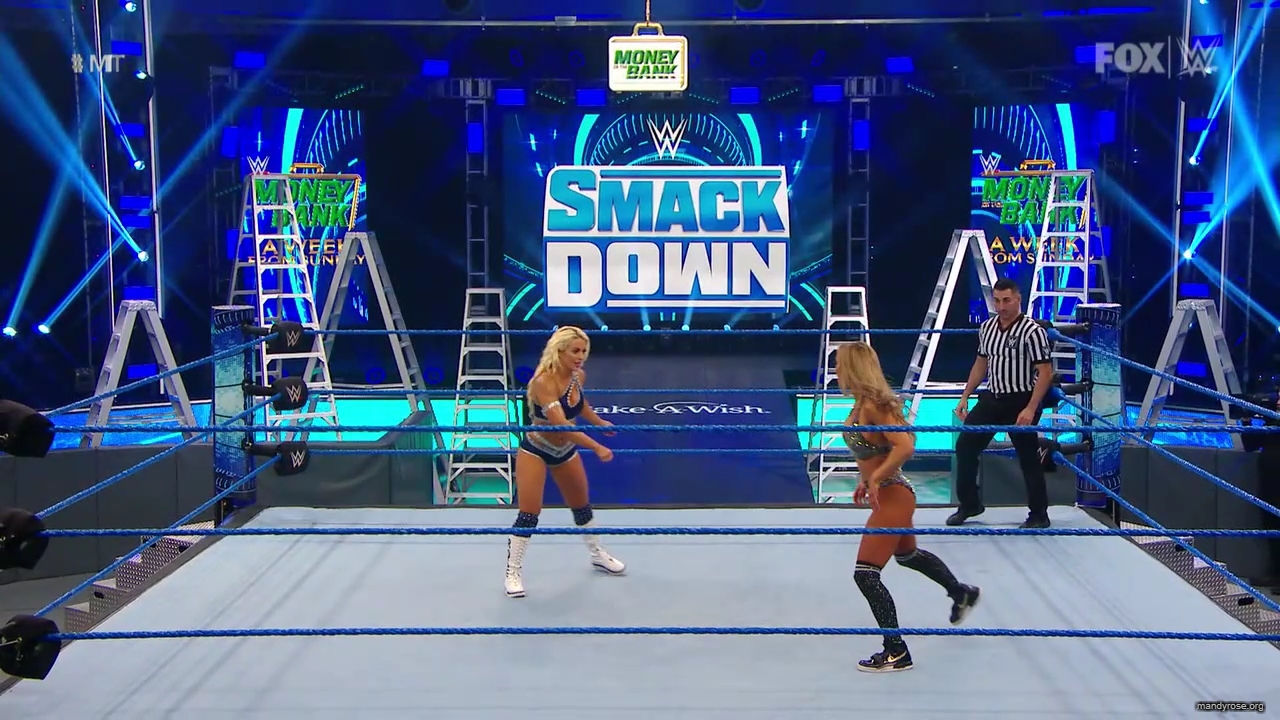 WWE_SmackDown_2020_05_01_720p_WEB_h264-HEEL_mp40202.jpg