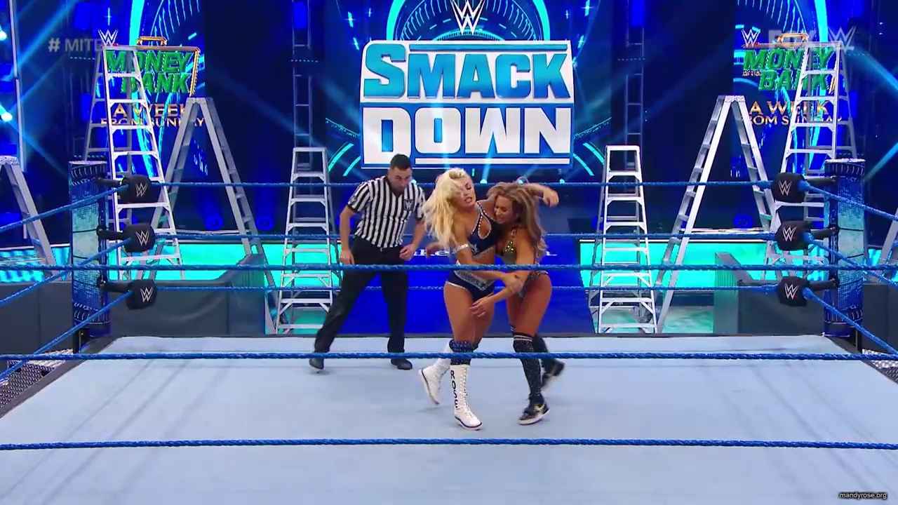 WWE_SmackDown_2020_05_01_720p_WEB_h264-HEEL_mp40206.jpg