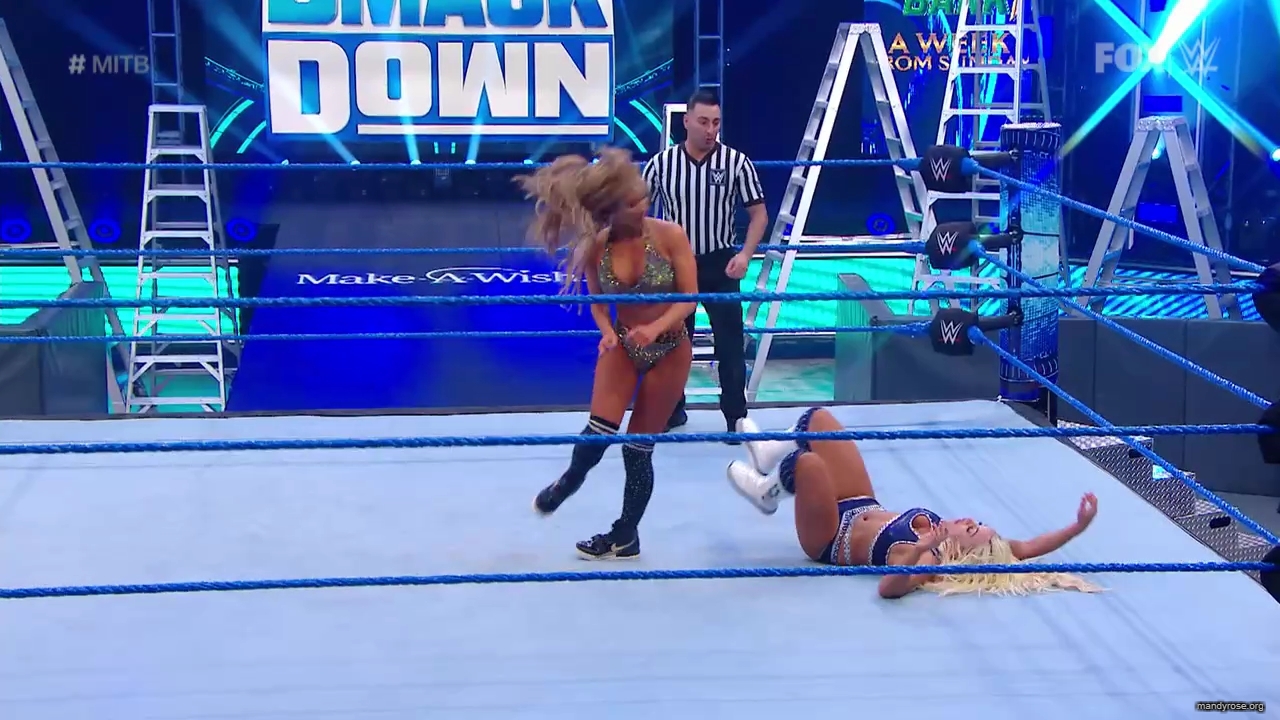 WWE_SmackDown_2020_05_01_720p_WEB_h264-HEEL_mp40260.jpg