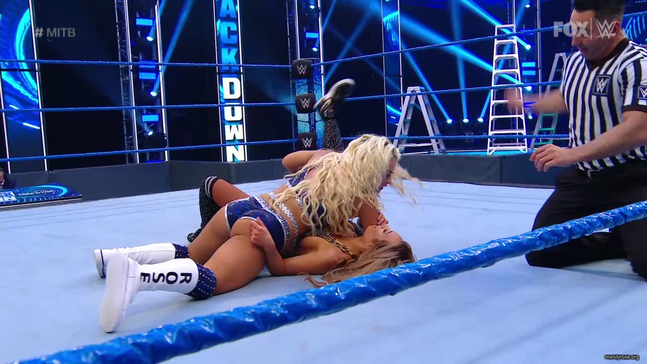 WWE_SmackDown_2020_05_01_720p_WEB_h264-HEEL_mp40292.jpg