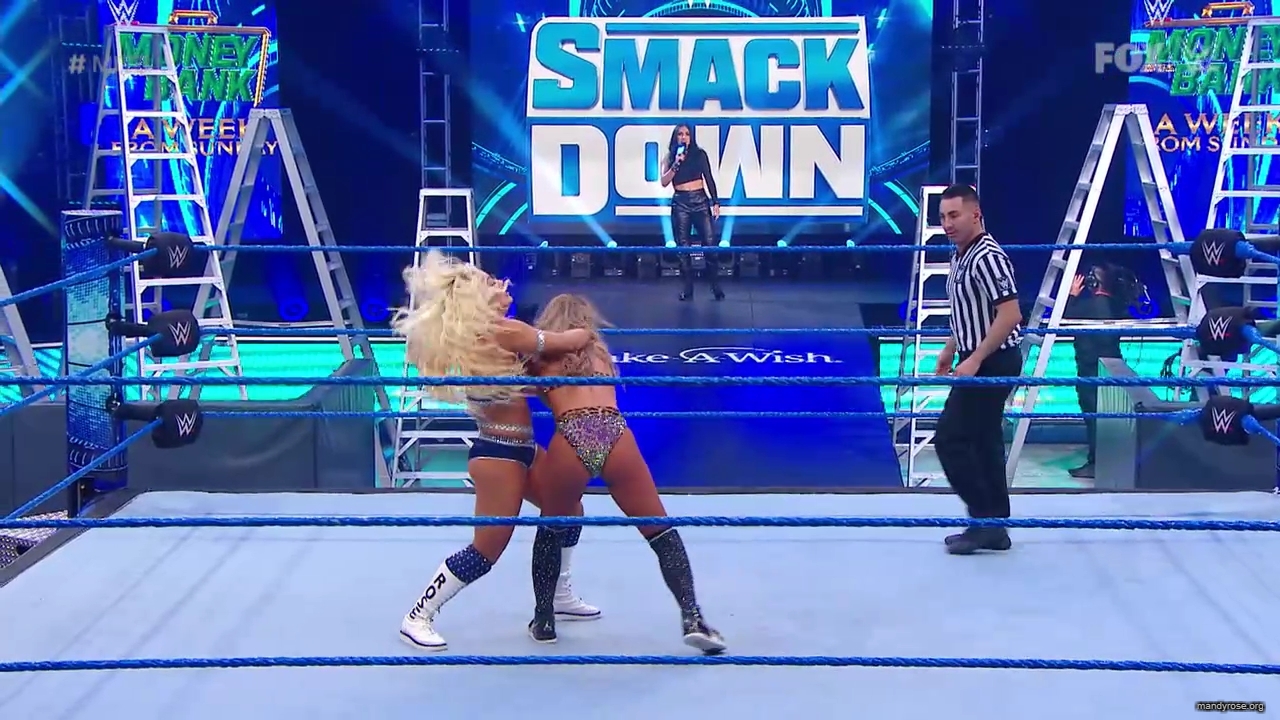 WWE_SmackDown_2020_05_01_720p_WEB_h264-HEEL_mp40349.jpg