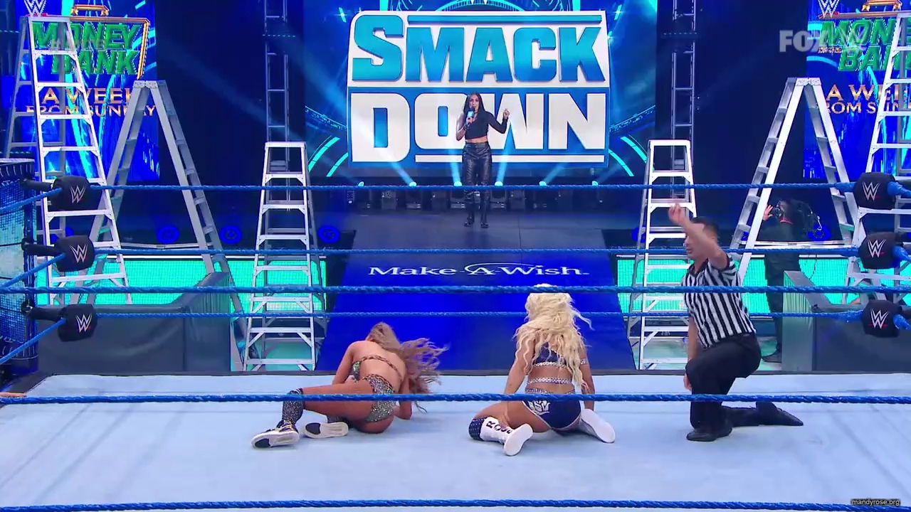 WWE_SmackDown_2020_05_01_720p_WEB_h264-HEEL_mp40361.jpg