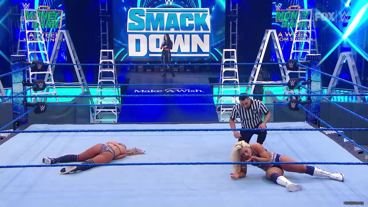 WWE_SmackDown_2020_05_01_720p_WEB_h264-HEEL_mp40389.jpg