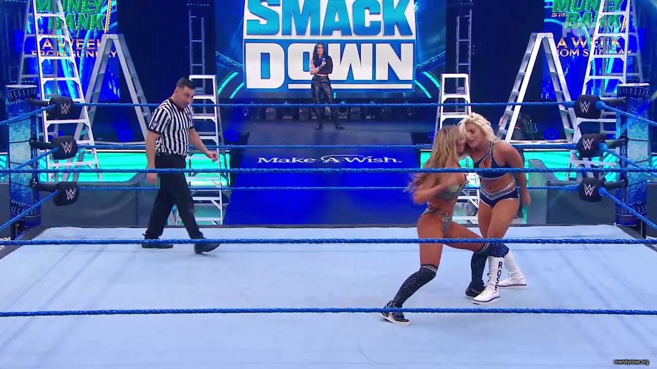 WWE_SmackDown_2020_05_01_720p_WEB_h264-HEEL_mp40401.jpg