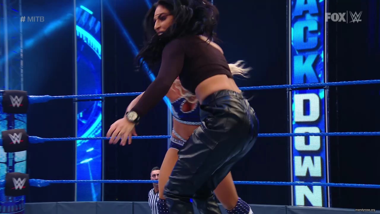 WWE_SmackDown_2020_05_01_720p_WEB_h264-HEEL_mp40483.jpg