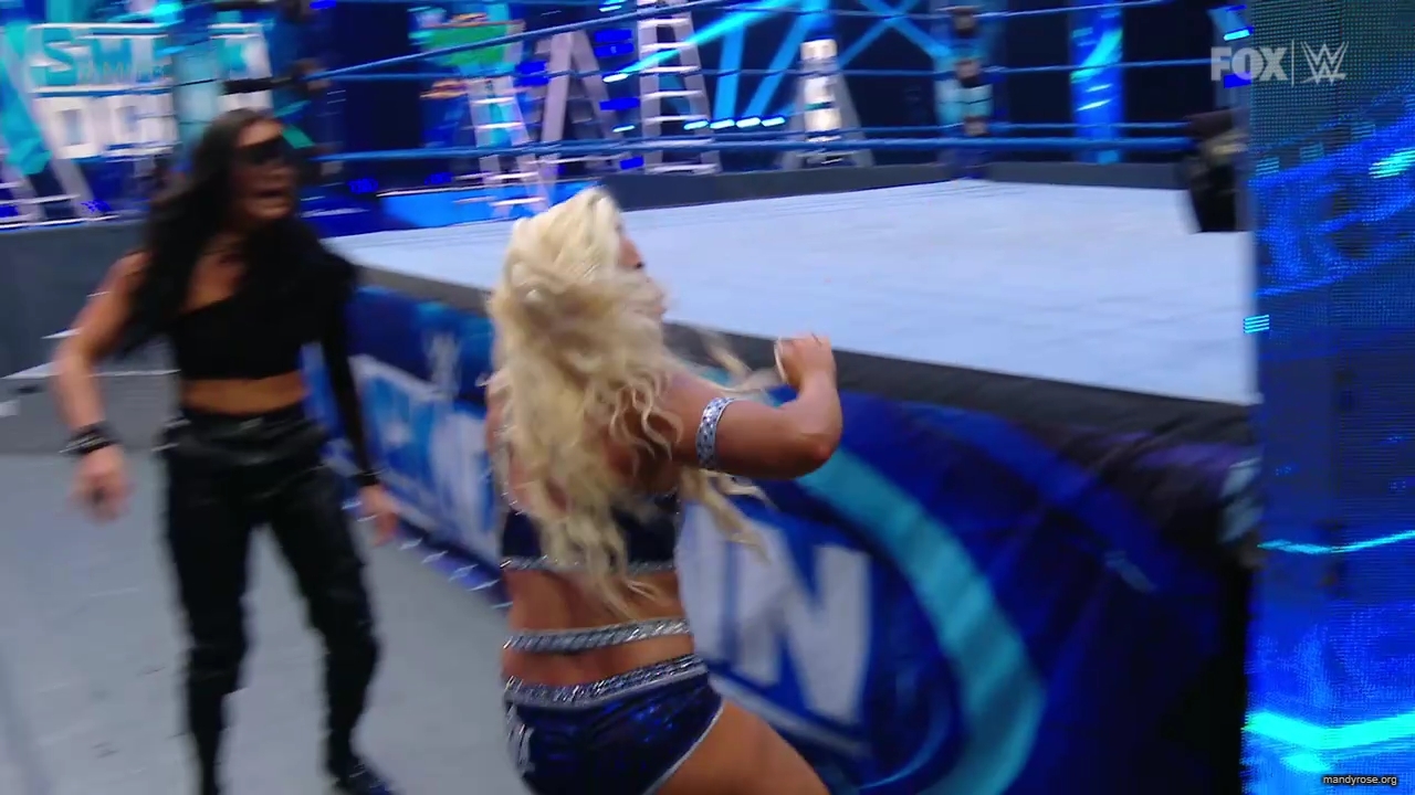 WWE_SmackDown_2020_05_01_720p_WEB_h264-HEEL_mp40493.jpg