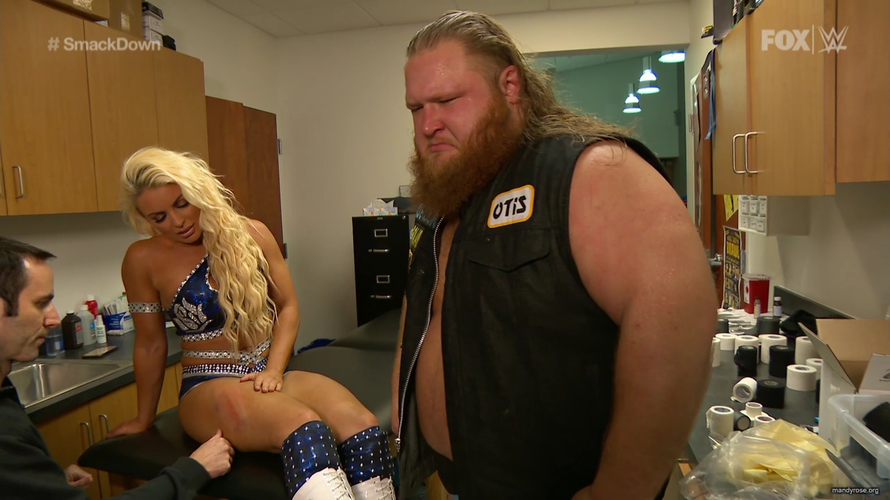 WWE_SmackDown_2020_05_01_720p_WEB_h264-HEEL_mp40637.jpg