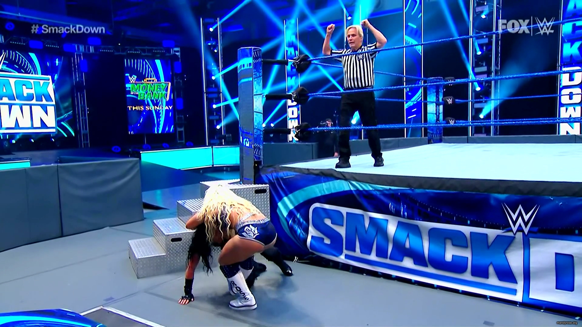 WWE_SmackDown_2020_05_08_1080p_HDTV_x264-Star_mkv0370.jpg