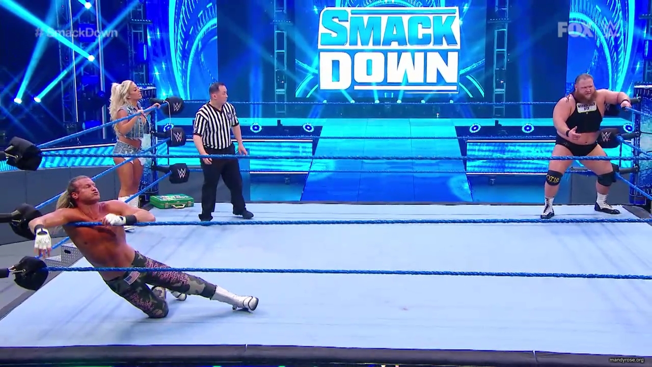 WWE_SmackDown_2020_05_22_720p_WEB_h264-HEEL_mp40131.jpg