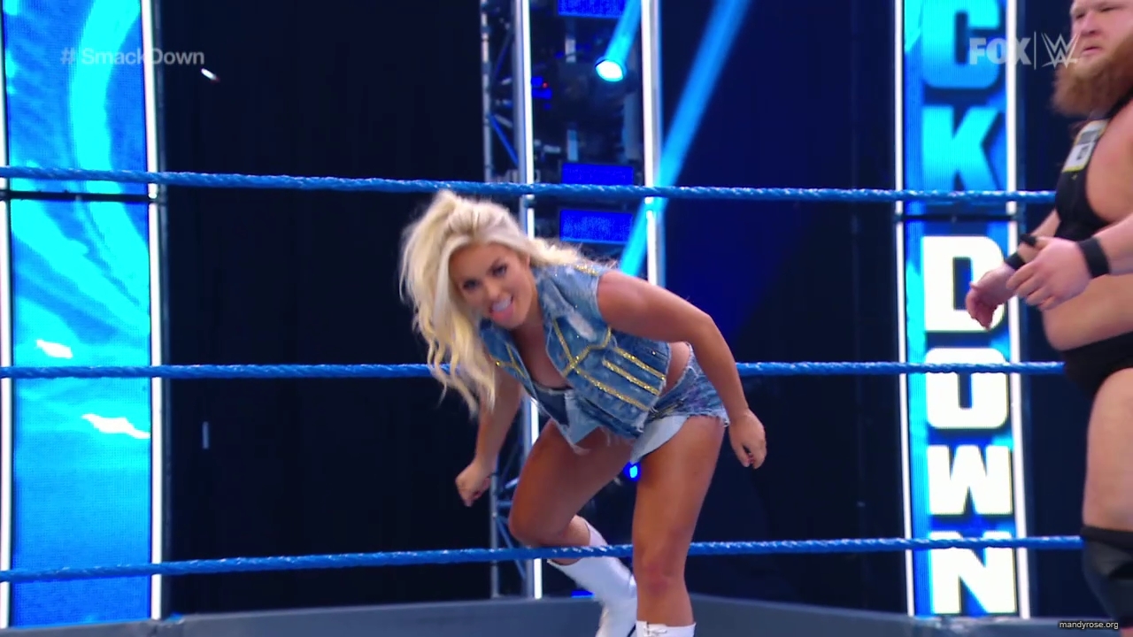 WWE_SmackDown_2020_05_22_720p_WEB_h264-HEEL_mp40156.jpg