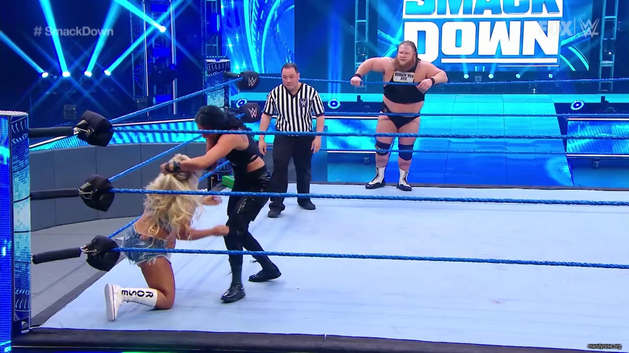 WWE_SmackDown_2020_05_22_720p_WEB_h264-HEEL_mp40169.jpg