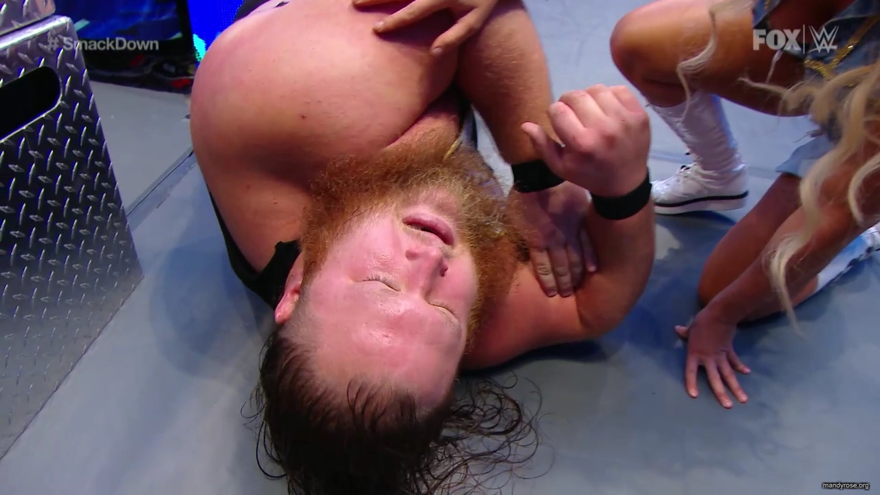 WWE_SmackDown_2020_05_22_720p_WEB_h264-HEEL_mp40207.jpg