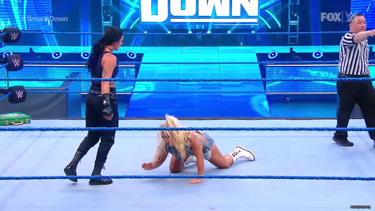 WWE_SmackDown_2020_05_22_720p_WEB_h264-HEEL_mp40250.jpg