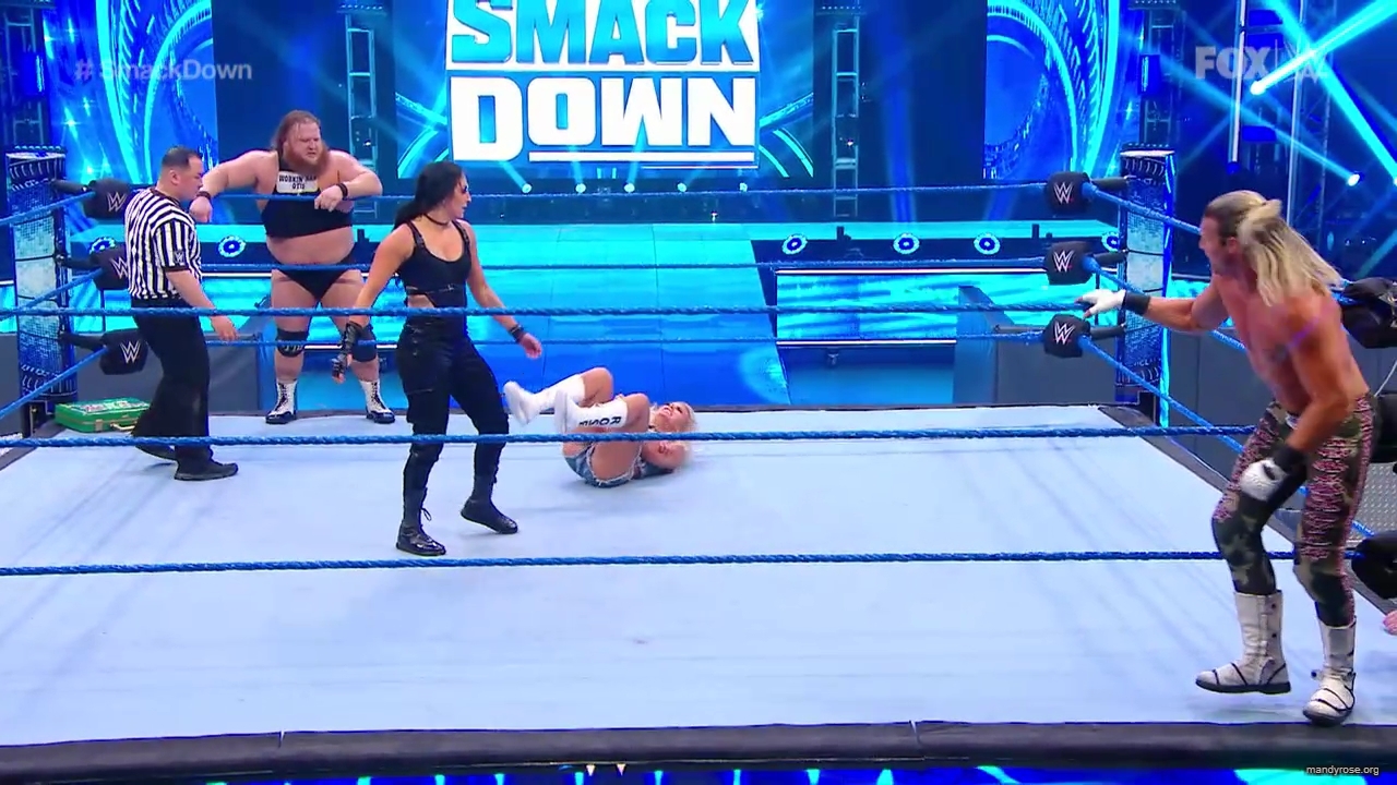 WWE_SmackDown_2020_05_22_720p_WEB_h264-HEEL_mp40334.jpg