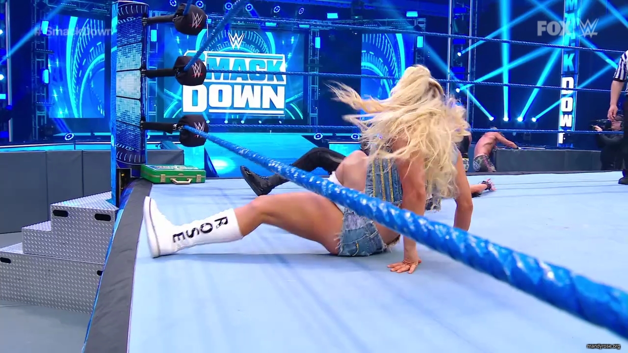 WWE_SmackDown_2020_05_22_720p_WEB_h264-HEEL_mp40453.jpg