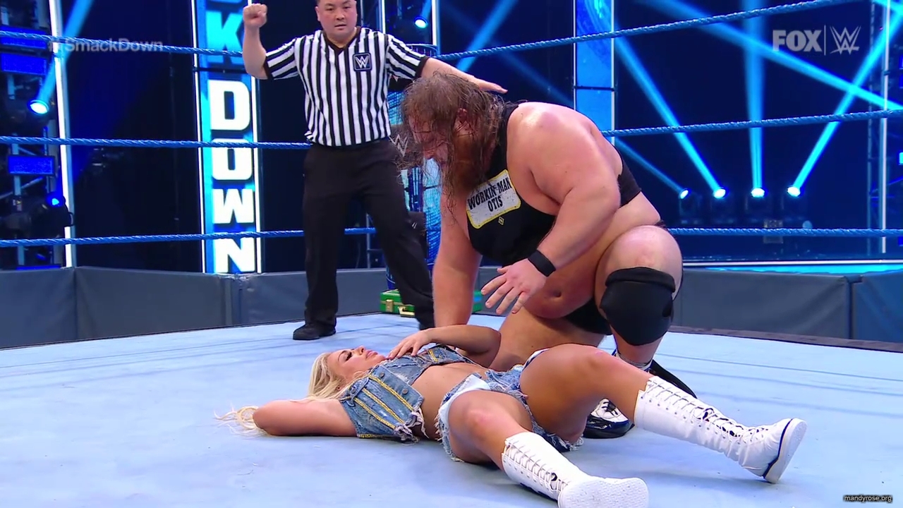 WWE_SmackDown_2020_05_22_720p_WEB_h264-HEEL_mp40493.jpg