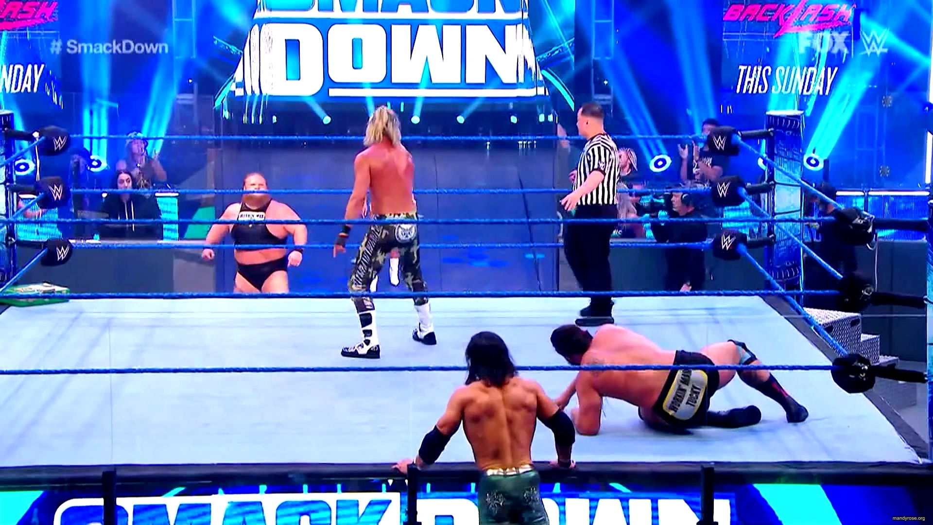 WWE_SmackDown_2020_06_12_1080p_HDTV_x264-Star_mkv0251.jpg