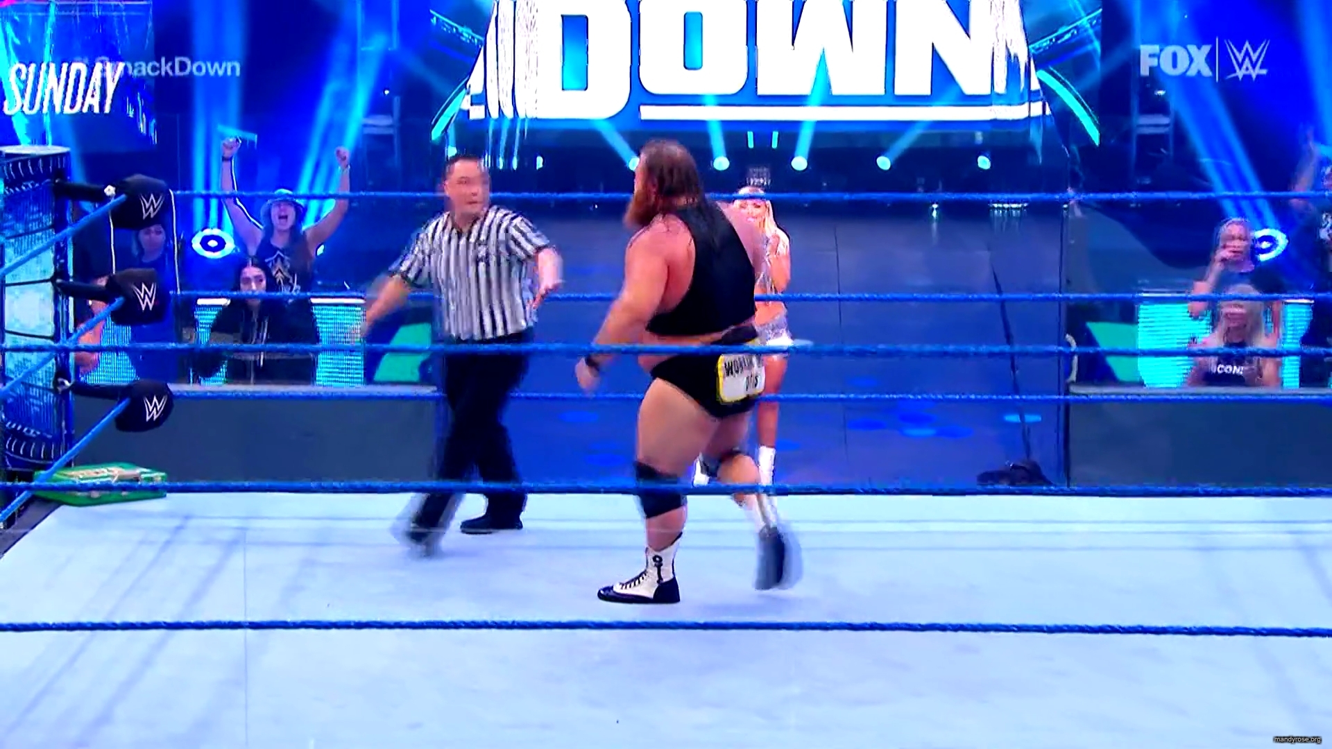 WWE_SmackDown_2020_06_12_1080p_HDTV_x264-Star_mkv0370.jpg