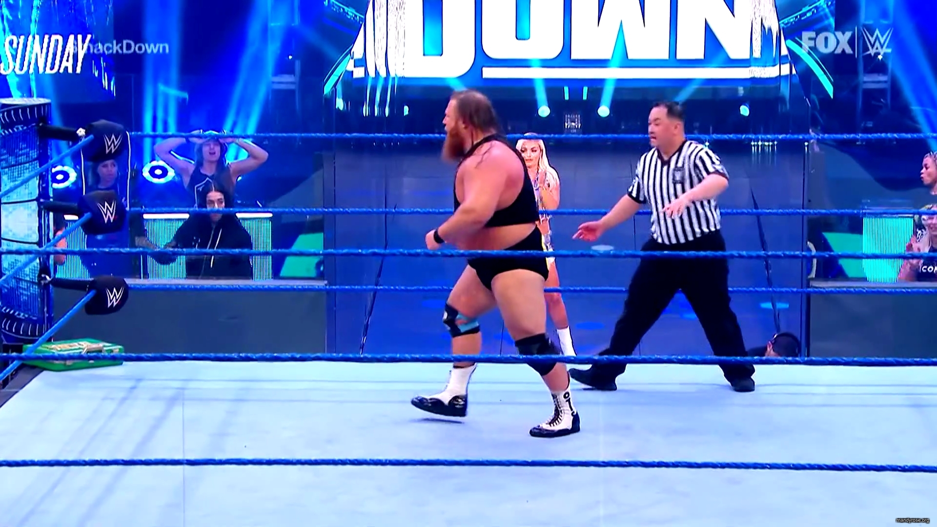 WWE_SmackDown_2020_06_12_1080p_HDTV_x264-Star_mkv0373.jpg