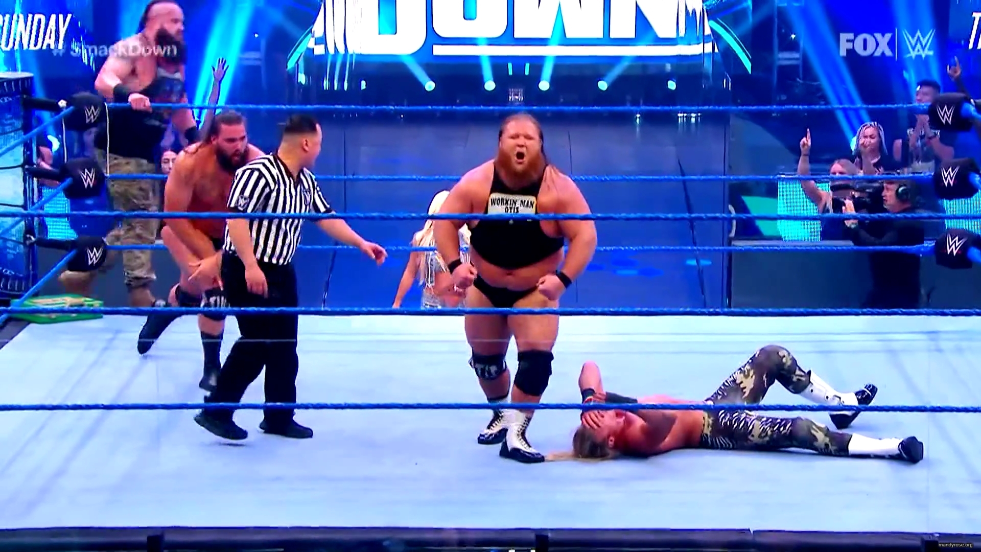 WWE_SmackDown_2020_06_12_1080p_HDTV_x264-Star_mkv0438.jpg