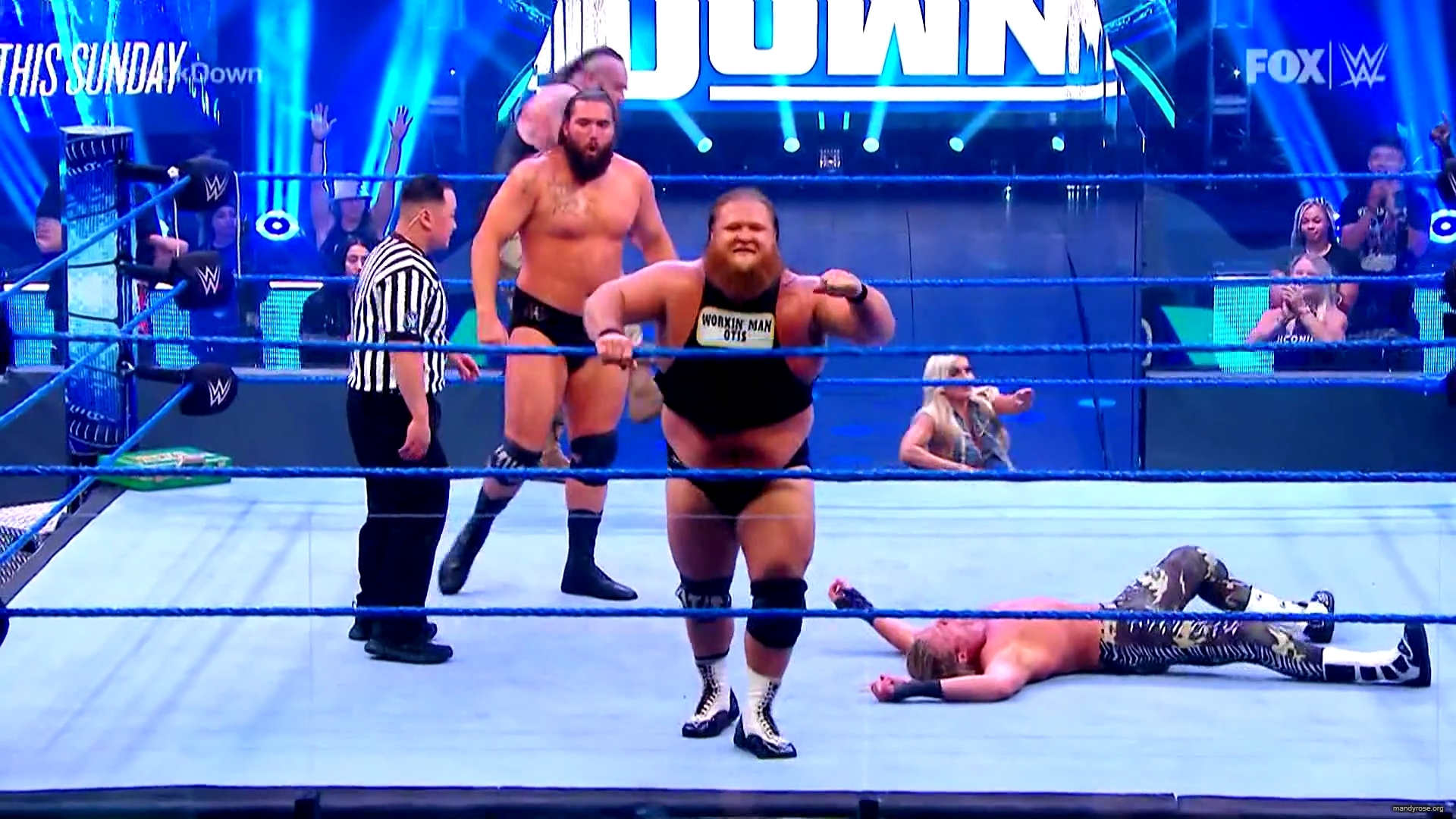 WWE_SmackDown_2020_06_12_1080p_HDTV_x264-Star_mkv0440.jpg