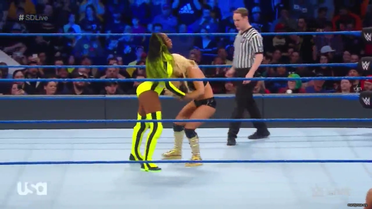 WWE_SmackDown_Live_2019_03_05_720p_mp4_mp41444.jpg