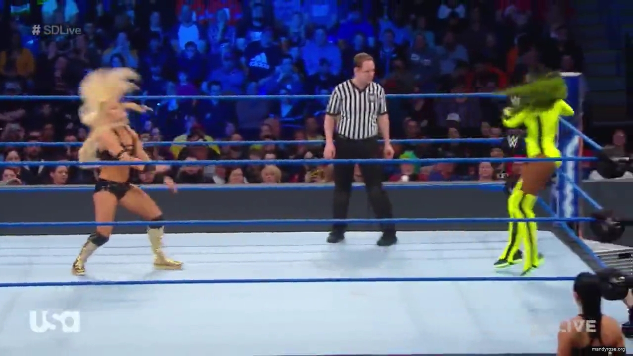 WWE_SmackDown_Live_2019_03_05_720p_mp4_mp41449.jpg