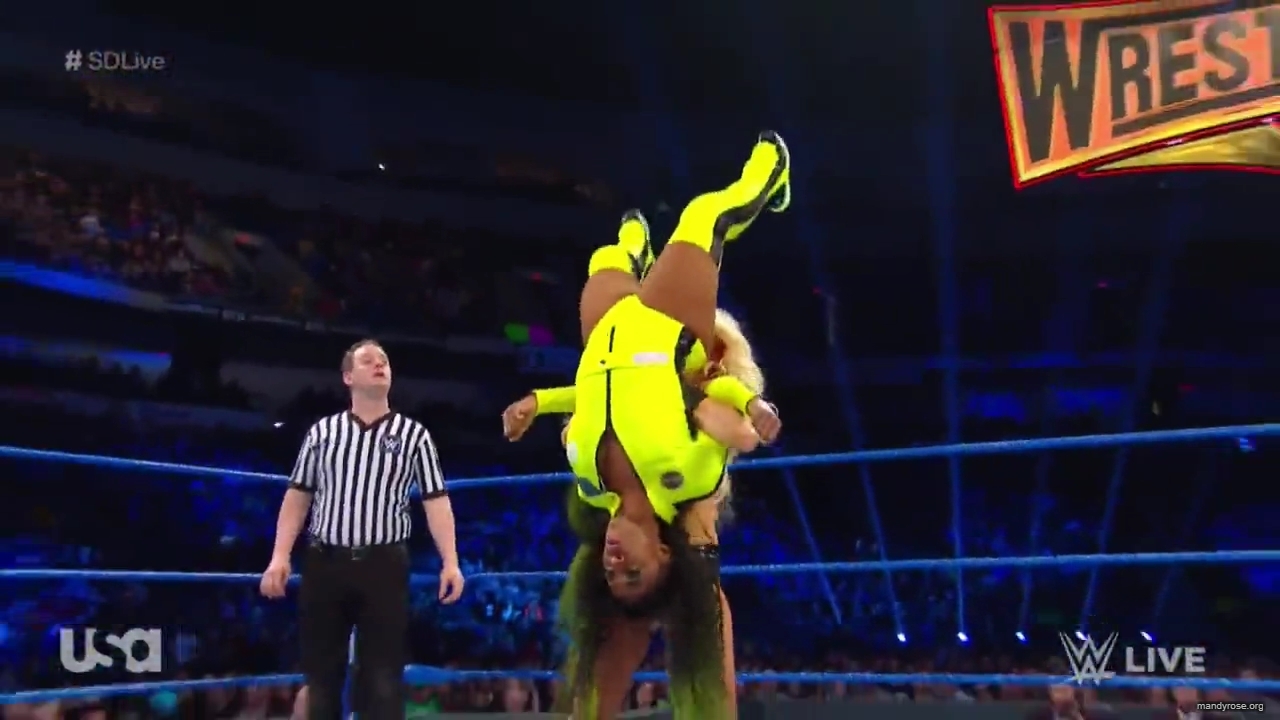 WWE_SmackDown_Live_2019_03_05_720p_mp4_mp41466.jpg