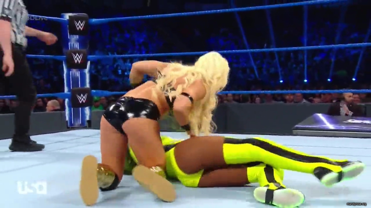 WWE_SmackDown_Live_2019_03_05_720p_mp4_mp41471.jpg