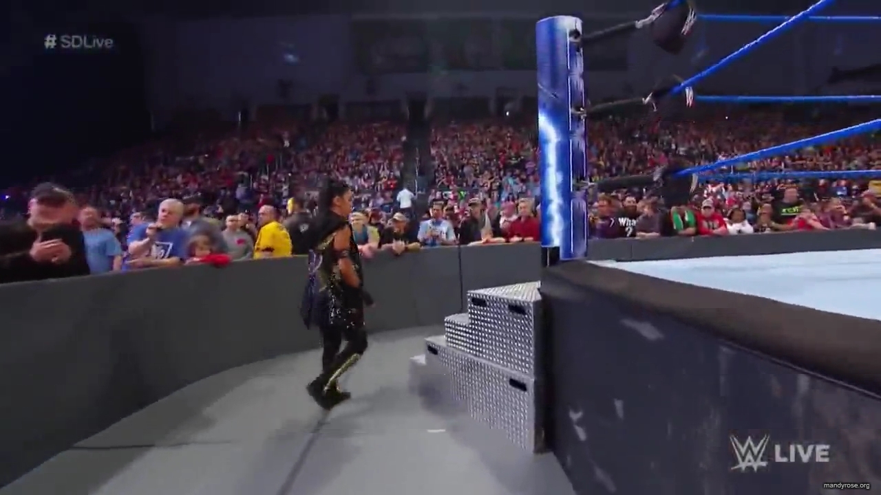 WWE_SmackDown_Live_2019_03_12_720p_mp4_mp40057.jpg