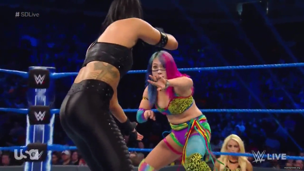 WWE_SmackDown_Live_2019_03_12_720p_mp4_mp40114.jpg