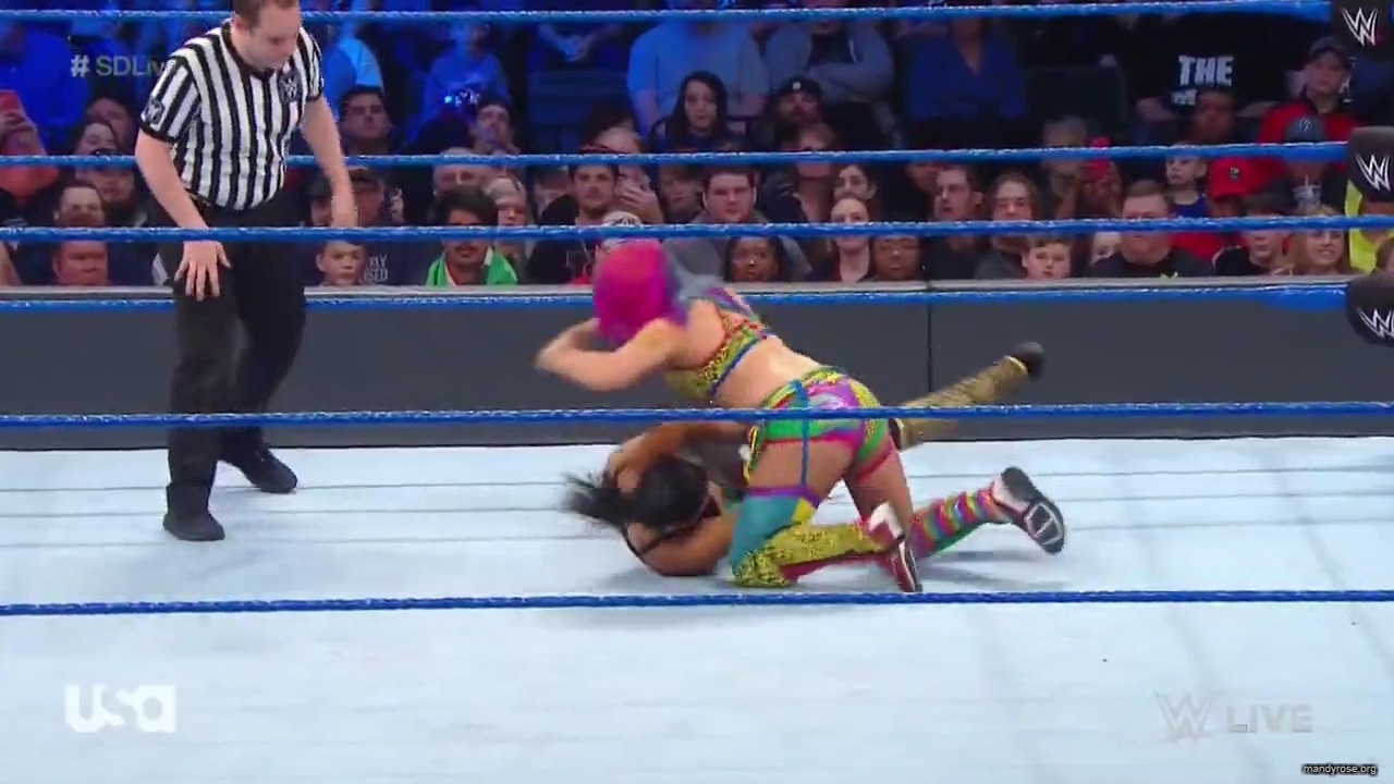 WWE_SmackDown_Live_2019_03_12_720p_mp4_mp40118.jpg