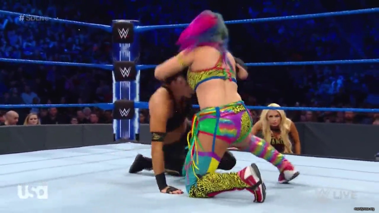 WWE_SmackDown_Live_2019_03_12_720p_mp4_mp40121.jpg