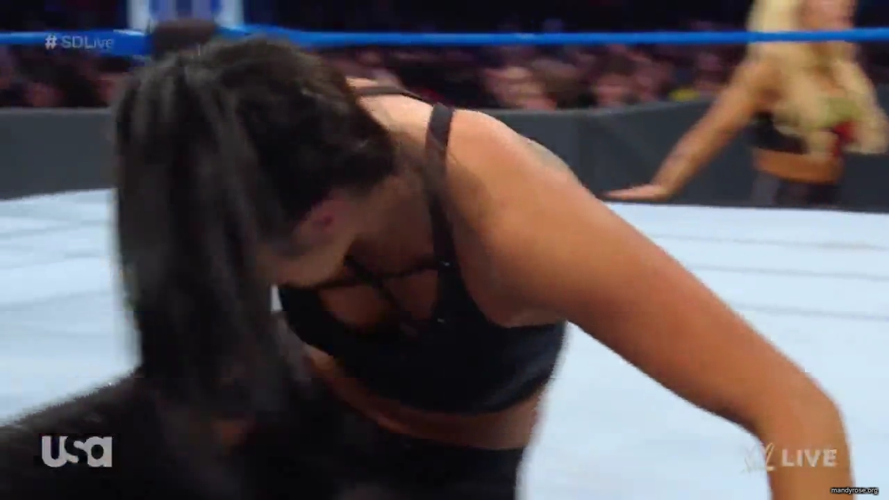 WWE_SmackDown_Live_2019_03_12_720p_mp4_mp40154.jpg