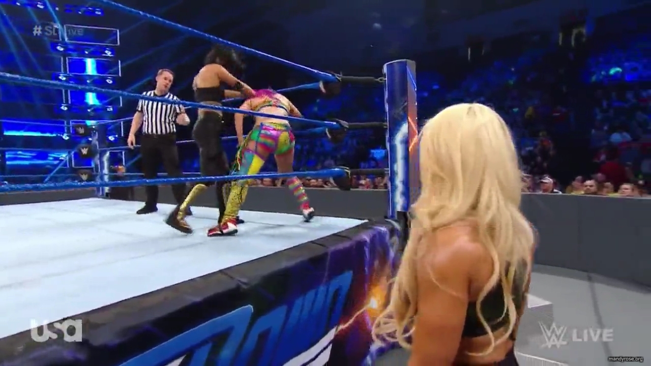 WWE_SmackDown_Live_2019_03_12_720p_mp4_mp40199.jpg