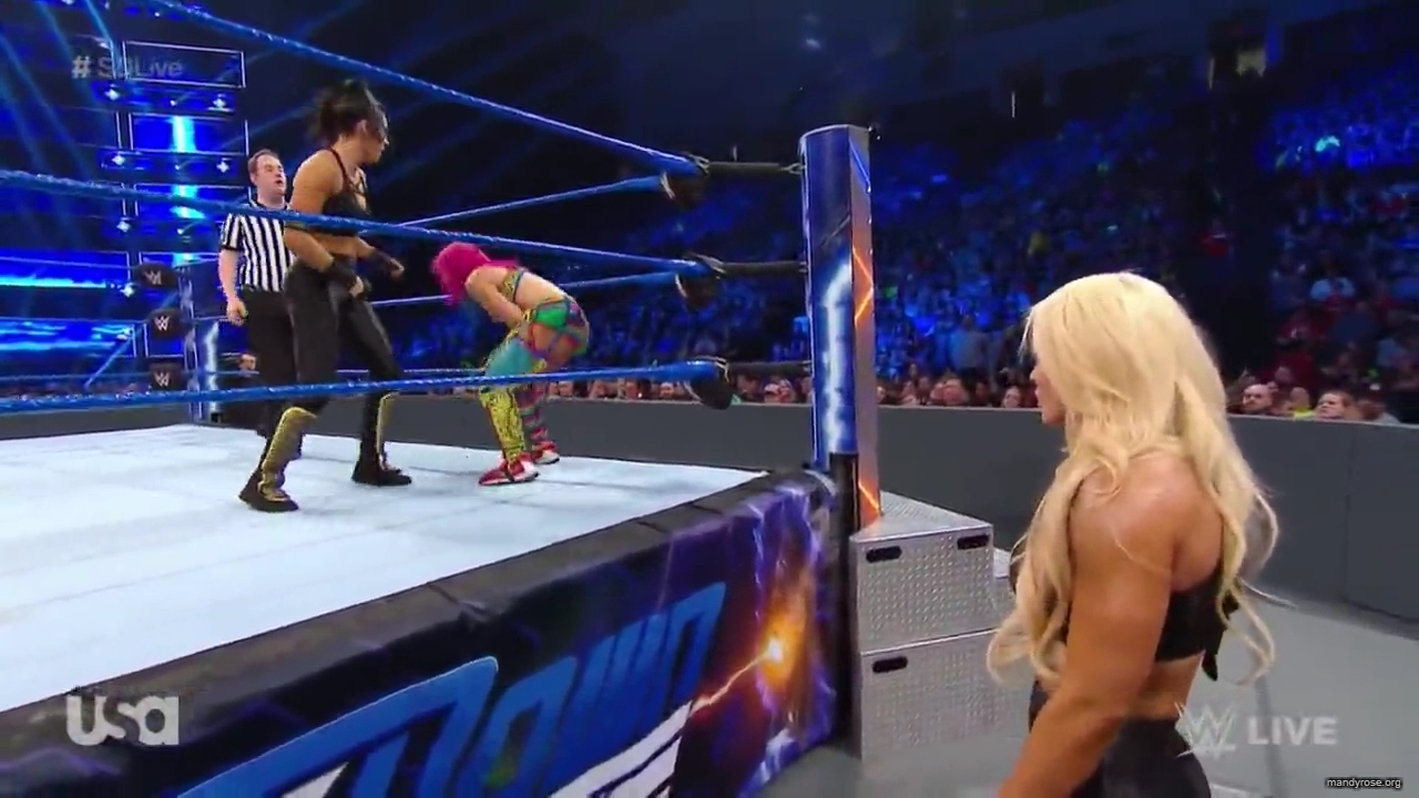 WWE_SmackDown_Live_2019_03_12_720p_mp4_mp40201.jpg