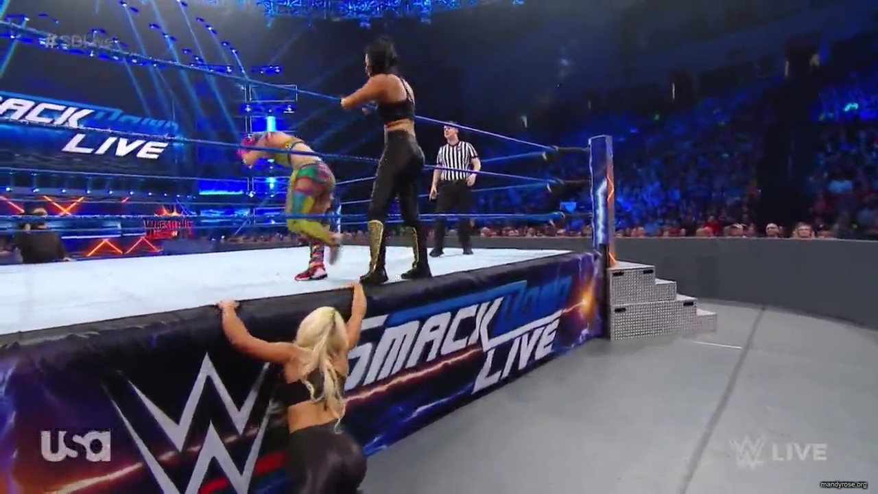 WWE_SmackDown_Live_2019_03_12_720p_mp4_mp40244.jpg