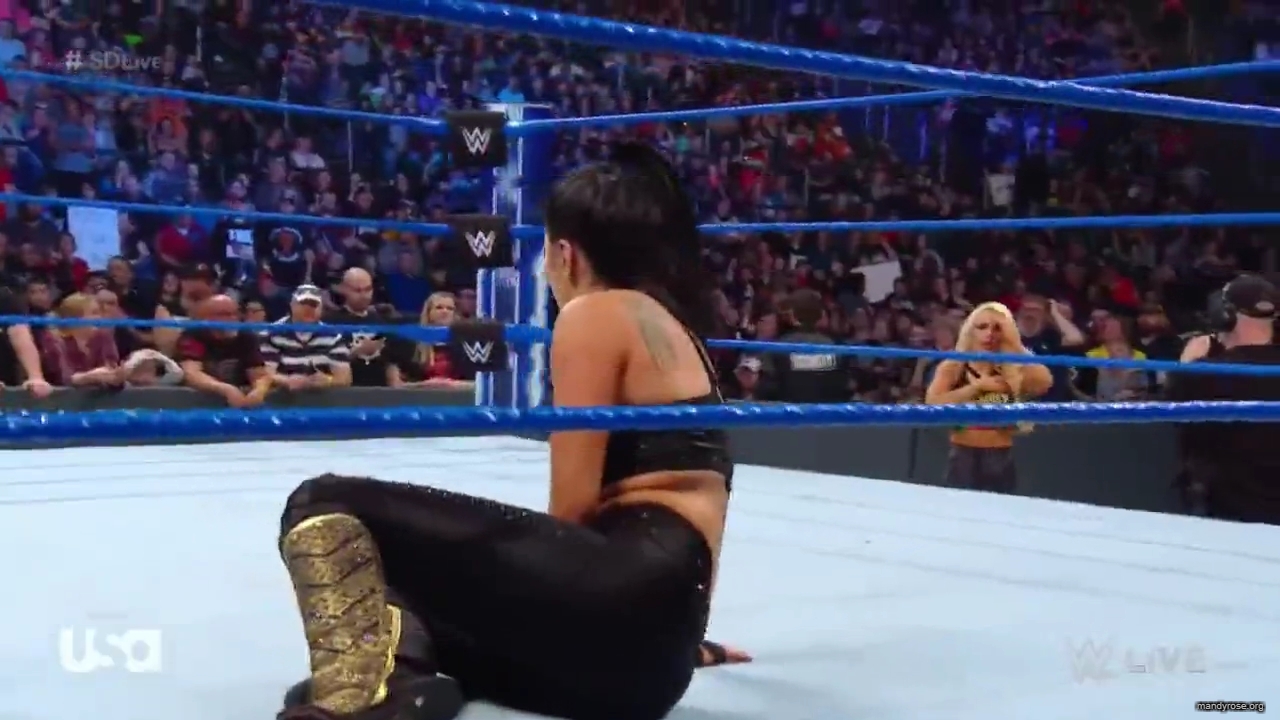 WWE_SmackDown_Live_2019_03_12_720p_mp4_mp40282.jpg