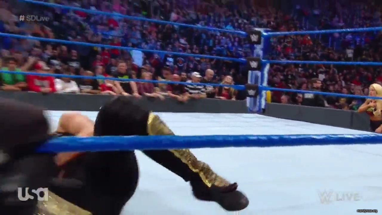 WWE_SmackDown_Live_2019_03_12_720p_mp4_mp40285.jpg