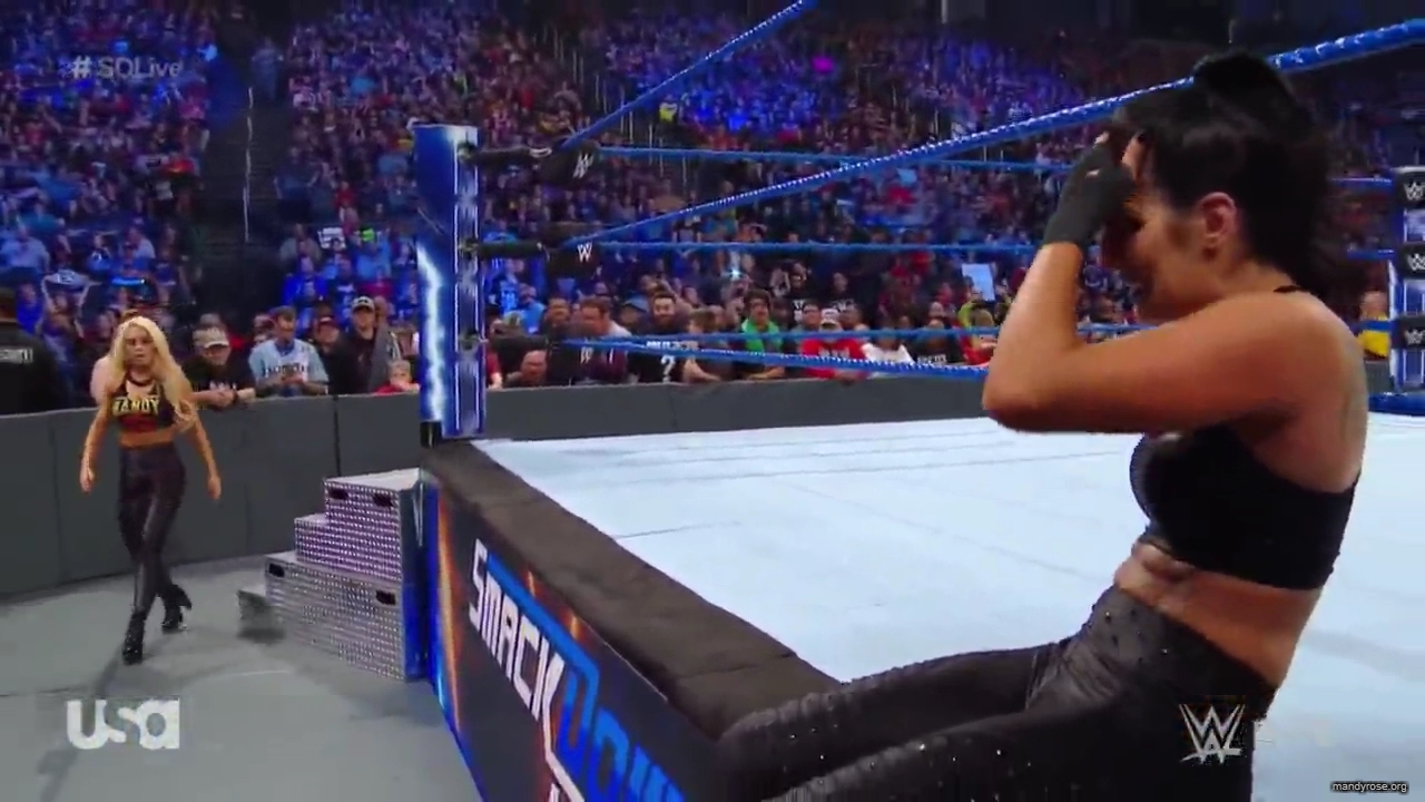 WWE_SmackDown_Live_2019_03_12_720p_mp4_mp40296.jpg