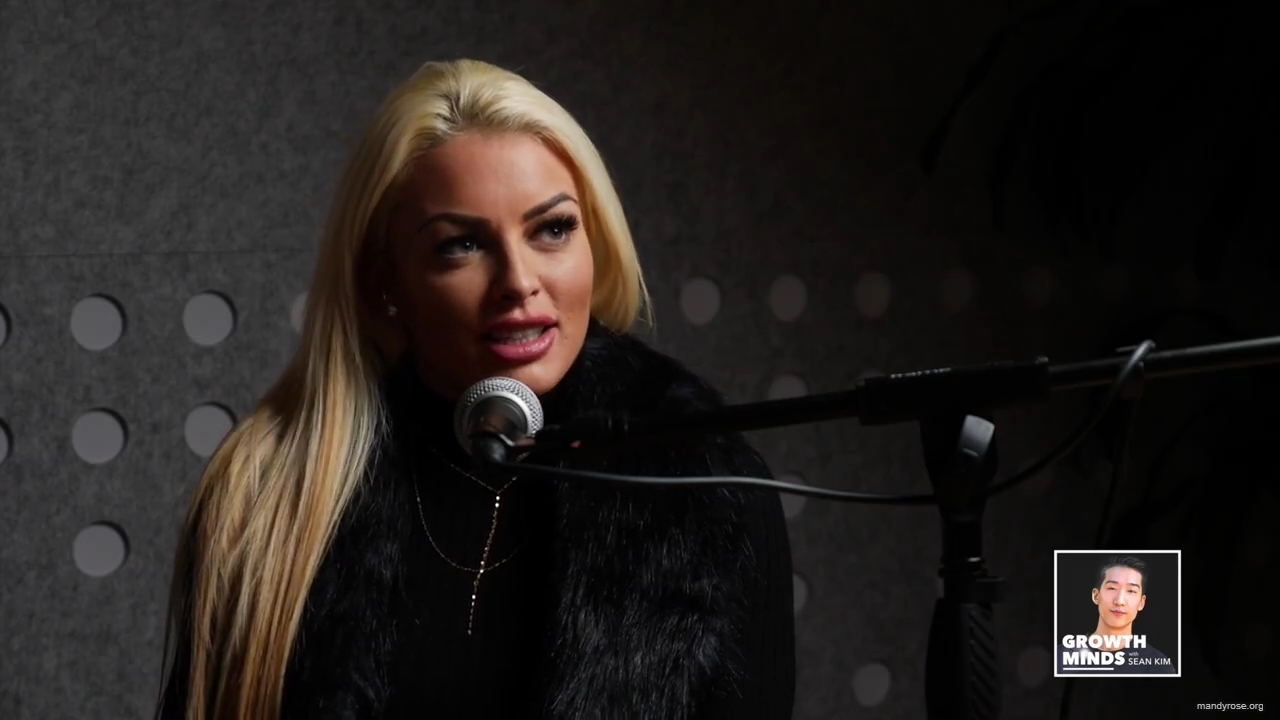 WWE_Superstar_Mandy_Rose_on_Dealing_With_People_Who_Underestimate_You_mp40112.jpg