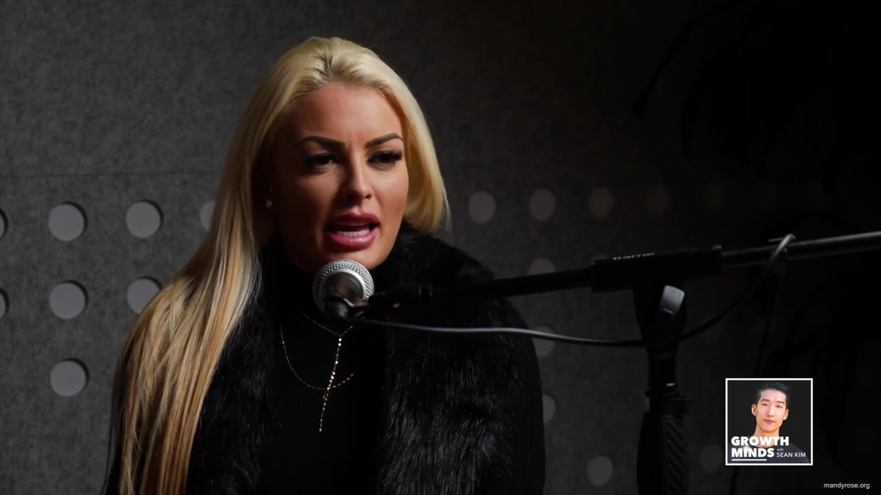 WWE_Superstar_Mandy_Rose_on_Dealing_With_People_Who_Underestimate_You_mp40116.jpg