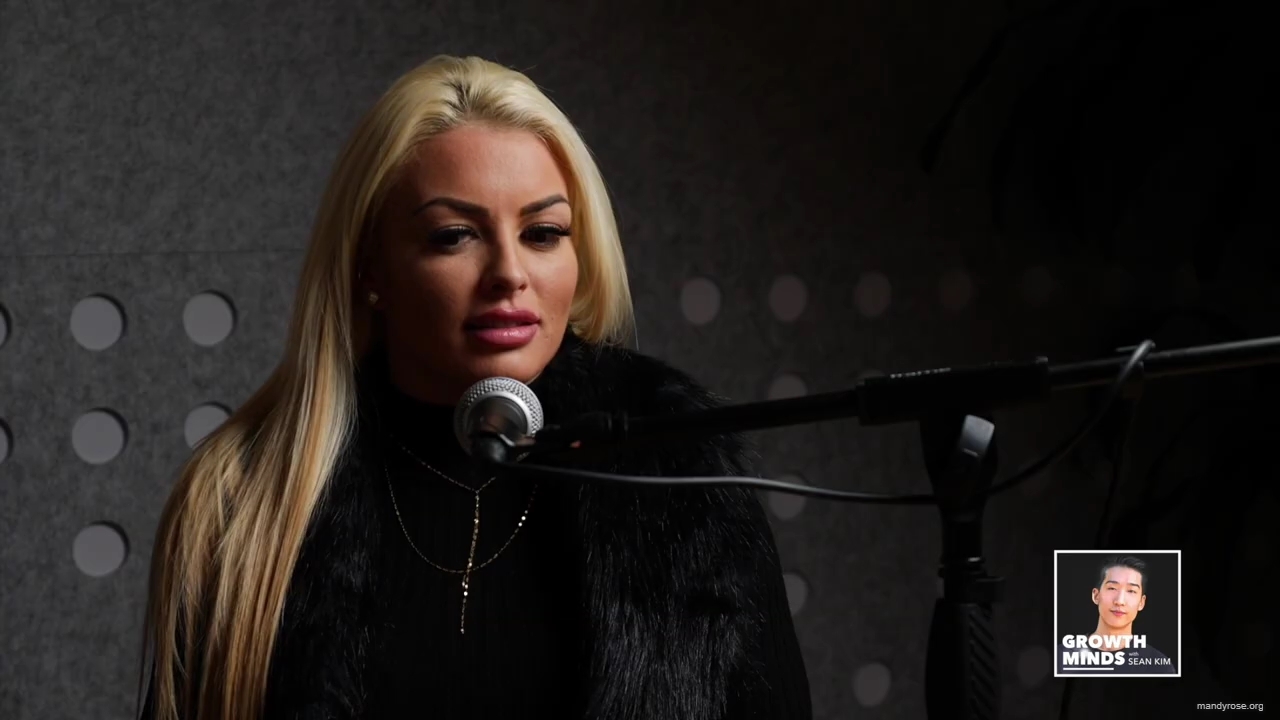 WWE_Superstar_Mandy_Rose_on_Dealing_With_People_Who_Underestimate_You_mp40128.jpg